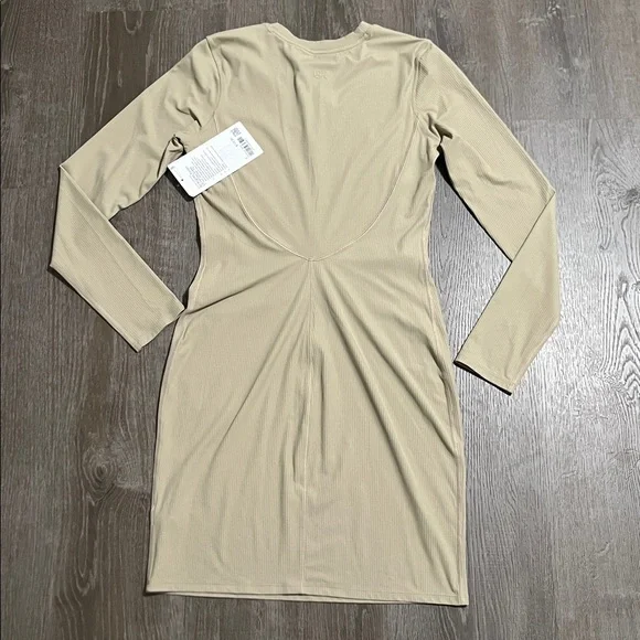 Lululemon All Aligned Ribbed Long-Sleeve Henley Dress Sheer Oak Size 6